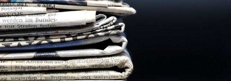 Expert Views in the Media during Canadian and Swedish Elections: Educative or Entertaining?