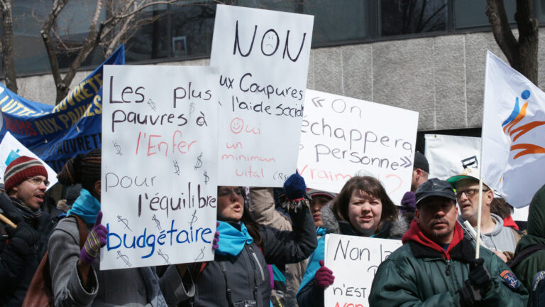 Aide sociale au Québec